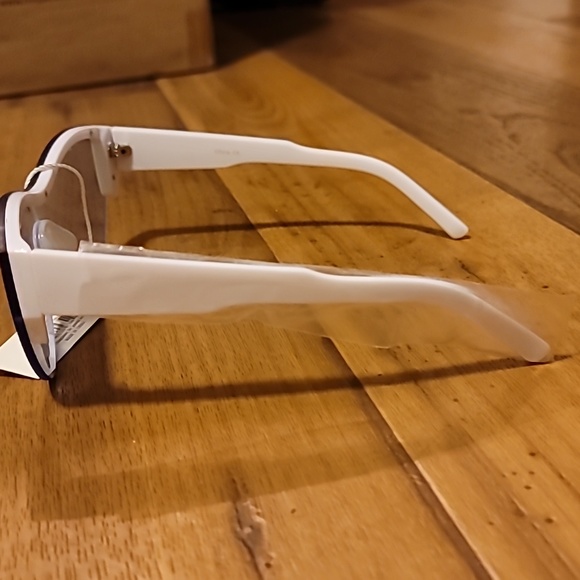 Retropop white sunglasses - Picture 3 of 5